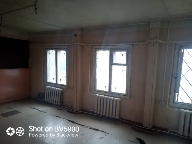 нежилое здание, общей площадью 81,2 кв.м. 1980 года завершения строительства, кадастровый номер 54:29:010501:32, количество этажей: 1, находящееся по адресу: Новосибирская область, Чистоозерный район, р.п. Чистоозерное, ул. Ленина, 12а.