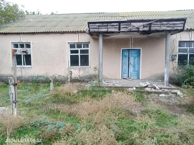 Нежилое здание площадью 176,6 кв.м – «Клуб», кадастровый № 90:06:060201:1432, расположенного по адресу: Республика Крым, Красноперекопский район, с. Надеждино, ул. Станкевского, зд. 2а