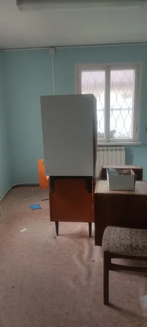 Земельный участок площадью 154 кв.м, с кадастровым номером 67:16:0150122:63, с расположенным на нем объектом недвижимого имущества-административное здание с кадастровым номером 67:16:0150122:138 и объектом движимого имущества – системой газоснабжения,по адресу:Смоленская область, муниципальный округ Руднянский, город Рудня, улица Колхозная, дом 48