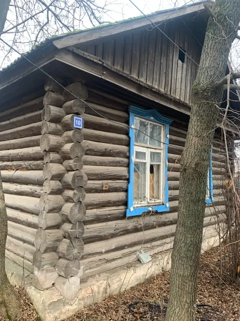 Здание библиотеки, площадью 81,1 кв.м, кадастровый номер 59:32:0370003:4074, расположенное на земельном участке площадью 624 кв.м., кадастровый номер 59:32:0370003:4844, по адресу: Пермский край, Пермский район, Двуреченское с/п, п. Ферма, ул. Нефтяников, д. 10.