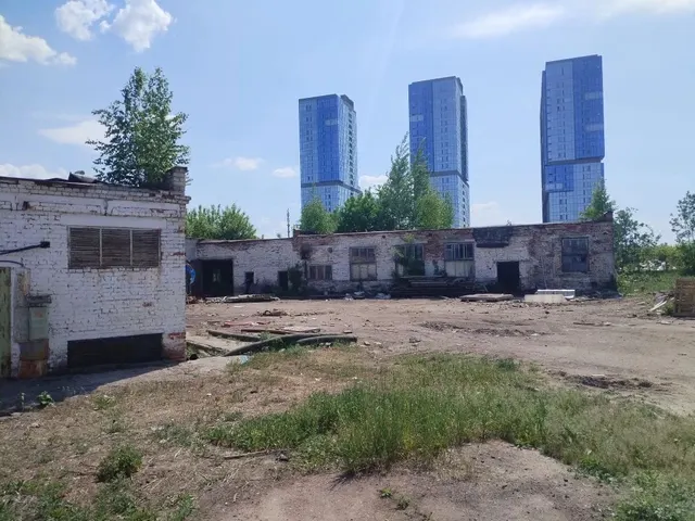 Имущественный комплекс по адресу: РТ,г.Казань,ул.Односторонка Гривки, д.48, с занимаемым и необходимым для использования ЗУ с кад.№16:50:000000:40848, площадь 15571 кв.м, район-Кировский, катег.земель: земли насел.пунктов, ВРИ:под здания и сооружения производственной базы, общей площадью зданий и сооружений 5409,2 кв.м