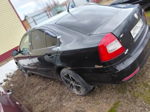 Автомобиль марки  Skoda Oktavia (099)