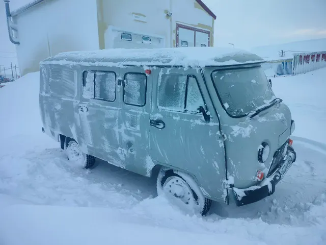Автомобиль УАЗ-390994