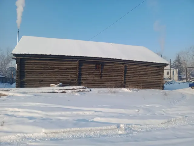 Амбар Пл. 297.6 кв. м. Местоположение: Забайкальский край, р-н. Нерчинский, г. Нерчинск, ул. Советская, д. 57 Кадастровый номер 75:12:200154:66
