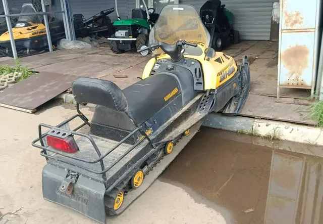 Продажа транспортного средства Спецтехника Снегоход SKI-DOO Skandic SWT (VIN)YK3S224084R000153