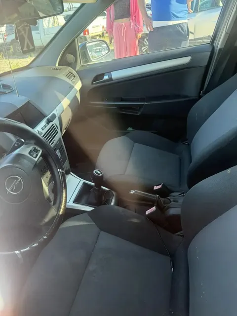 Автомобиль марки Opel Astra (А-Н), г.р.з. С823ТЕ89, VIN XUF0AHL698B006287, 2008 г.в. (ключи и документы отсутствуют, техническое состояние не проверялось, пробег не известен). Имущество продается в том виде, в каком оно есть, в случае продажи возврату/обмену не подлежит. За скрытые дефекты имущества Продавец ответственности не несет.