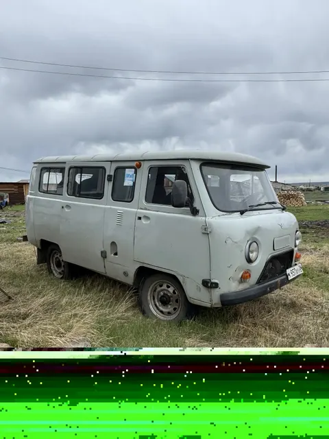 Автомобиль УАЗ-220695