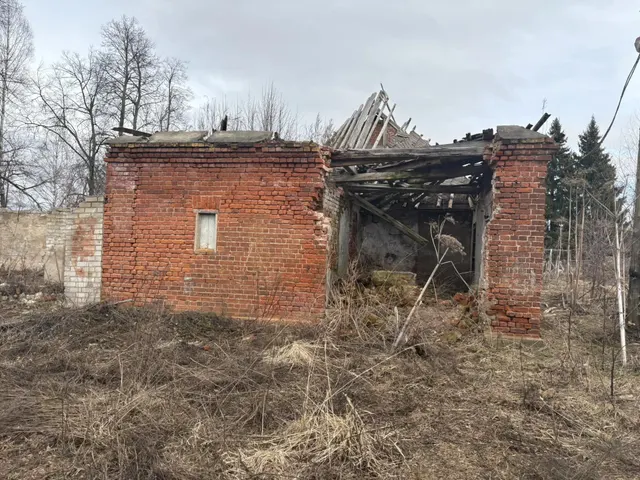 Изъятые на основании заочных решений суда выявленные ОКН: «Ансамбль земской больницы: хозяйственная постройка земской больницы», 1913 г.,площадью 198,1 кв. м, по адресу: ЯО, р-н Гаврилов-Ямский, с. Великое, ул. 1-я Красная, д.37, корп.5, «Ансамбль земской больницы: часовня земской больницы», 1913 г., площадью 14,6 кв. м, по адресу: ЯО, р-н Гаврилов-Ямский, с. Великое, ул. 1-я Красная, д.37, корп.3  и земельный участок с кадастровым номером 76:04:020103:821
