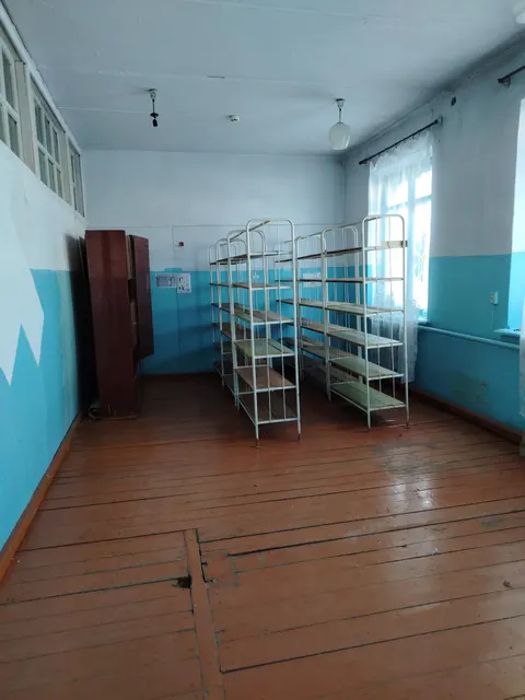 Нежилое здание клуба (кадастровый номер 74:16:1309002:60, общей площадью 279,0 кв. м, количество этажей: 2, в том числе подземных этажей: 0) с земельным участком (кадастровый номер 74:16:1309002:48, общая площадь – 729,0 кв. м, категория земель: земли населенных пунктов, разрешенное использование: культурное развитие