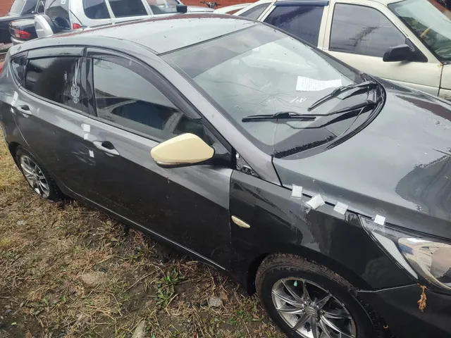 Автомобиль HYUNDAI SOLARIS VIN Z95CT51DBСR030058 хэтчбек, темно-серого цвета (ключи и документы отсутствуют, техническое состояние не проверялось, пробег не известен). Имущество продается в том виде, в каком оно есть, в случае продажи возврату/обмену не подлежит. За скрытые дефекты имущества Продавец ответственности не несет.