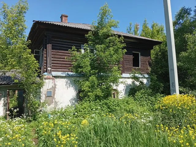 Продажа находящегося в федеральной собственности объекта недвижимого имущества площадью 255,7 кв. метров (кадастровый номер 76:22:010101:3801), являющегося объектом культурного наследия регионального значения, находящимся в неудовлетворительном состоянии, с одновременным предоставлением в аренду земельного участка площадью 1 212 кв. метра, на котором расположен такой объект недвижимого имущества, местоположение: Ярославская область, р-н Угличский, г. Углич, ул.Селивановский ручей, д. 11