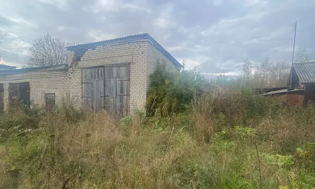 Аукцион по продаже земельного участка и нежилого здания по адресу: Ярославская область, р-н Любимский, г Любим, ул Советская, д 8б.