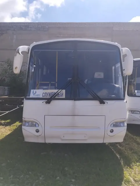 1. Автобус КАВЗ-4238-01 гос. номер О 328 РУ 126, VIN XTY52563TA0023297, номер кузова XTY52563TA0023297, 2010 года выпуска, цвет белый, инвентарный номер М 111217329, стоимость 254 800,00 рублей.  2. ЛиАЗ 525634, автобус гос. номер О 358 РУ 126, VIN Z7N423801F0001422, номер кузова Z7N423801F0001422, 2010 год выпуска, цвет белый, инвентарный номер Т000011930, стоимость 192 600,00 рублей.  3. Автобус КАВЗ-4235-31 гос. номер О 374 РУ 126, VIN Z7N423531A0001650, номер кузова Z7N423531A0001650, 2010