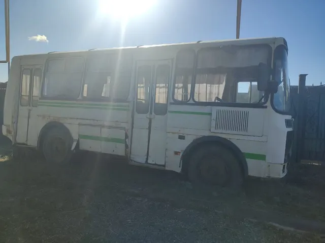 Автобус, марка – ПАЗ 32054-07, идентификационный номер (VIN) X1M3205KR50008833 год изготовления – 2005, паспорт транспортного средства 40 РМ 551634 выдан РЭГ ГИБДД ОМВД России по Красногвардейскому району 09.02.2021 г., модель двигателя – Д245.7Е2, № двигателя – 176284, цвет кузова (кабины) – бело - зеленый, износ 100%