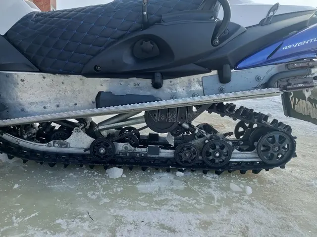 Снегоход YAMAHA RS VENTURE TF