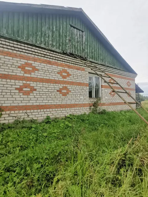 Нежилое здание по адресу: Ярославская область, р-н. Некоузский, с. Станилово, д. 7, с земельным участком 