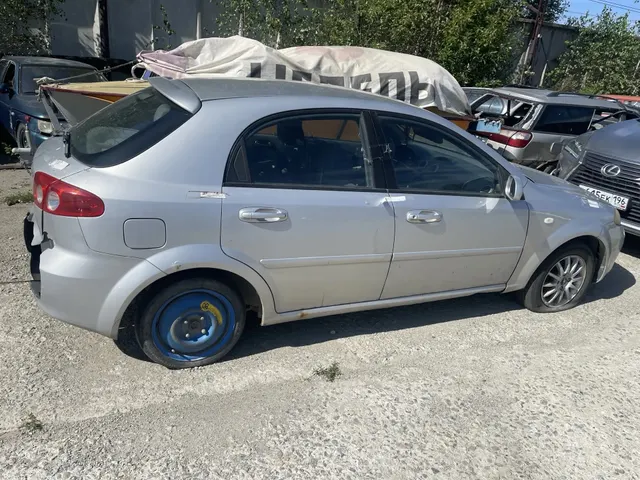 Автомобиль Шевроле Лачетти г.н. Р 379 КВ 196, 2005 г. в.. VIN KL1NF486J6K271592