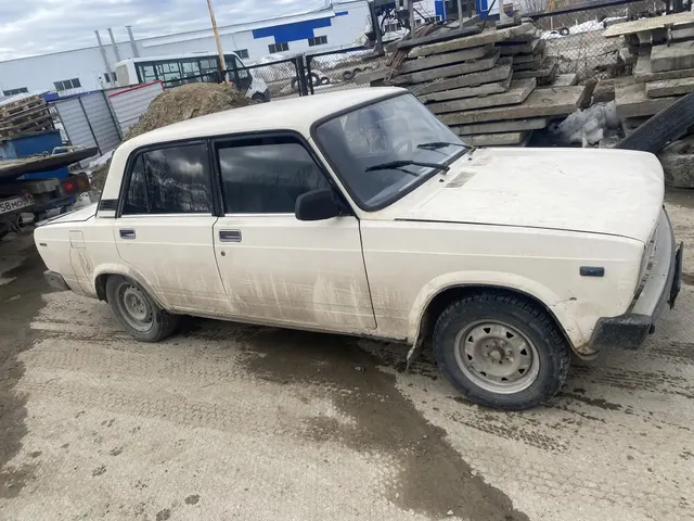 Автомобиль ВАЗ 21053, г.в. 1994, VIN: XTA210530S1496030, г/н: Н384МТ11, Документы: Нет, Ключи: Нет, Примечание: Цвет кузова светло-бежевый, Кузов XTA210530S1496030, Двигатель 3462918. АС ПИБИ: 11-008795-1