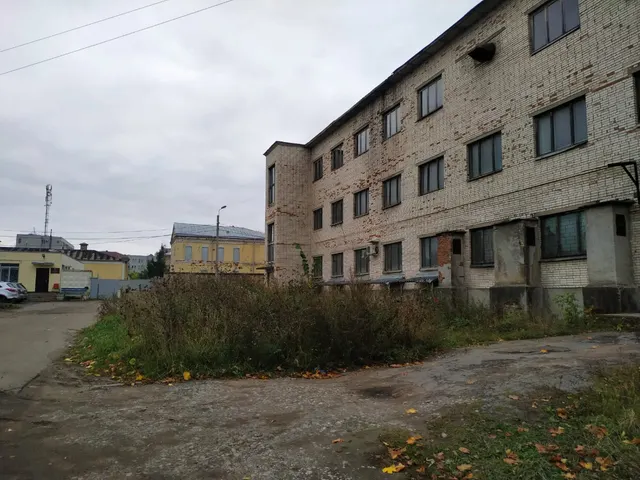 Аукцион на повышение на право заключения договора аренды нежилых помещений площадью 243,5 кв.м, расположенных по адресу:   Санкт-Петербург г, Красное Село г, Ленина пр-кт, дом № 81, литера А