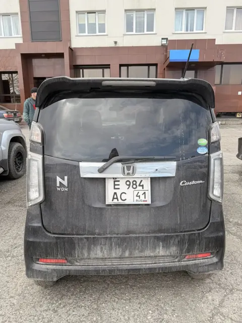 Автомобиль Honda N-WGN, 2014 года выпуска, цвет - черный, государственный номер Е984АС41, идентификационный номер (VIN) JH22002535, номер двигателя S07A7079786, мощность двигателя - 64 л.с, объем двигателя - 658 куб. см.