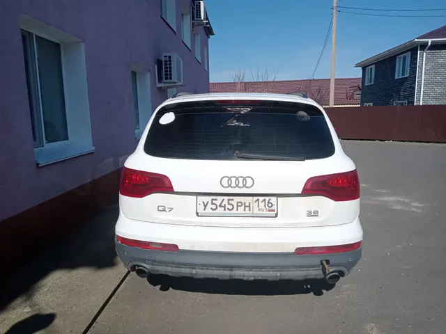 Автомашина AUDI Q7  категория-B,  2010 года выпуска,  двигатель № ВНК 131287,  кузов WAUZZZ4LXAD029440, цвет белый,  (VIN) WAUZZZ4LXAD029440, регистрационный номер У 545 РН 116 RUS,  паспорт транспортного средства 77 УК 370991,  выдан 19.05.2010 Центральной акцизной таможней