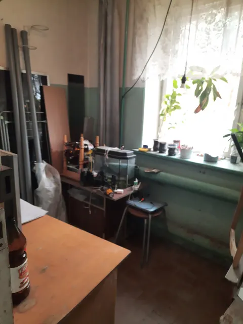 Нежилое помещение № 1, общей площадью 37,2 кв. м, расположенное на первом этаже жилого девятиэтажного кирпичного дома, находящееся по адресу: г. Чебоксары,  ул. Пролетарская, д. 1.
