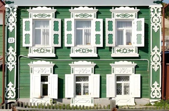 Здание (объект культурного наследия регионального значения в неудовлетворительном состоянии ), находящееся в государственной собственности Ханты-Мансийского автономного округа – Югры, общей площадью 81,8 кв. м с кадастровым номером 86:12:0103010:101 («Жилой дом», регистрационный номер в едином государственном реестре объектов культурного наследия (памятников истории и культуры) народов Российской Федерации 861911331830005)