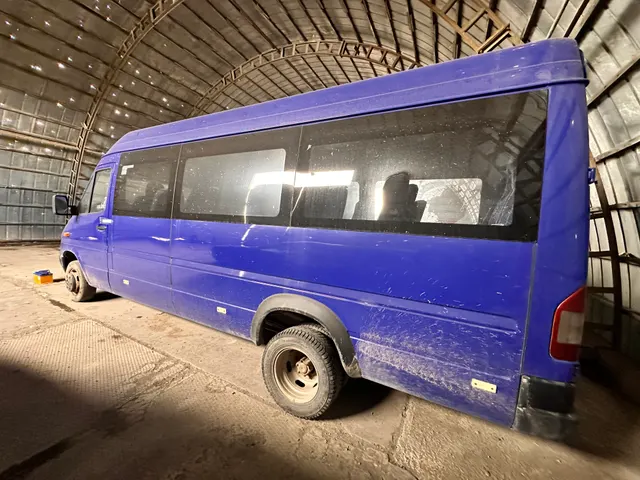Автомобиль «Mersedes Benz» модель «410 D»,1998 года выпуска, государственный регистрационный номер «О211ЕУ180», VIN:WDB9044632P815559