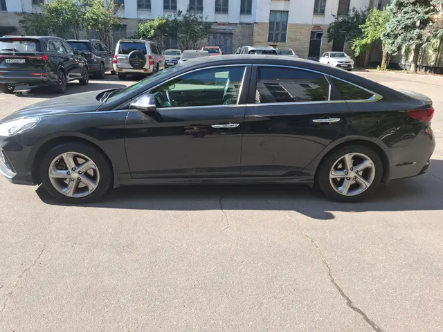 HYUNDAI SONATA (VIN XWEE341FBK0001043)
