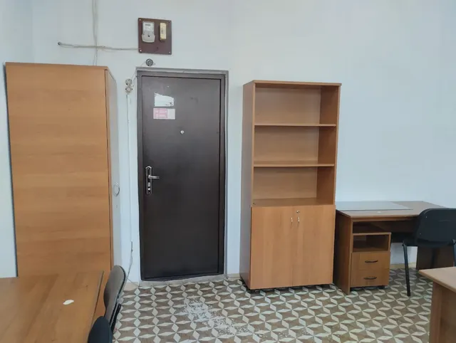 Помещение общей площадью 40,5 кв.м, с кадастровым номером 70:19:0000001:5070, расположенное по адресу: Томская область, р-н. Колпашевский, г. Колпашево, ул. Белинского, д. 9, пом. 6.