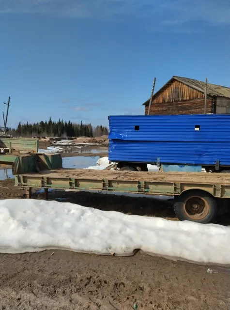 Прицеп специальный (тяжеловоз) ЧМЗАП 99865-01, 1985 г.в., г/н 8977КХ43, заводской номер машины (рамы) отсутствует, цвет зеленый