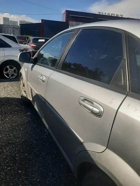 автомобиль марки DAEWOO GENTRA государственный регистрационный знак У054ВУ 116, серебристого цвета, 2014 года выпуска VIN XWB5V319DEA57554,2014 г.в.