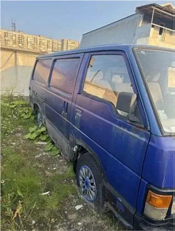 Автотранспортное средство Тайота Хайс, синего цвета