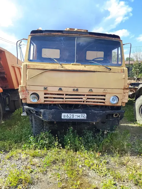 Автомобиль автосамосвал марки "КАМАЗ 55102"