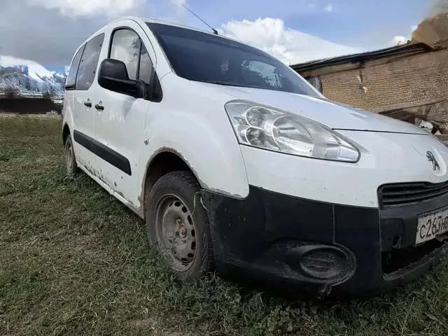 Транспортное средство PEUGEOT PARTNER, 2012 года выпуска, гос. номер С263НВ116, VIN VF37JNFRCCJ712734