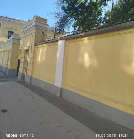 Нежилое здание (количество этажей 1, в том числе подземных 0) общей площадью 19,4 кв.м, кадастровый номер 52:18:0060063:519, с земельным участком общей площадью 59 кв.м, кадастровый номер 52:18:0060063:524, по адресу: Российская Федерация, Нижегородская область, г Нижний Новгород, Нижегородский район, ул Варварская, между домами 3 и 3а