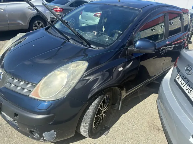 Автомобиль марки "NISSAN NOTE 1.4 ELEGANCE" VIN-SJNFAAE11U1087871, 2006 г.в., темно-синего цвета, г/р/з В057СС186 (ключи и документы отсутствуют, техническое состояние не проверялось, пробег не известен). Имущество продается в том виде, в каком оно есть, в случае продажи возврату/обмену не подлежит. За скрытые дефекты имущества Продавец ответственности не несет.