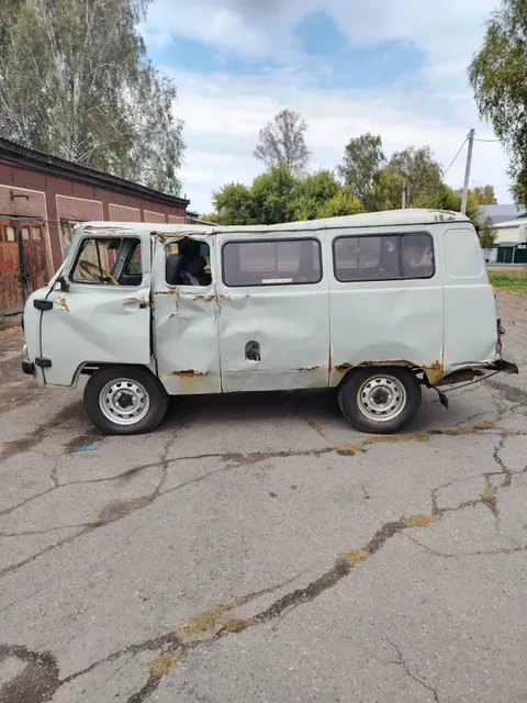 УАЗ-220695