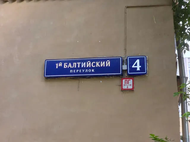 Продажа имущества, находящегося в собственности города Москвы, жилое помещение по адресу: г. Москва, 1-й Балтийский переулок, д. 4, кв. 20, ком. 3, площадью 15,0 кв.м, (этаж № 03), кадастровый номер: 77:09:0004004:6774 