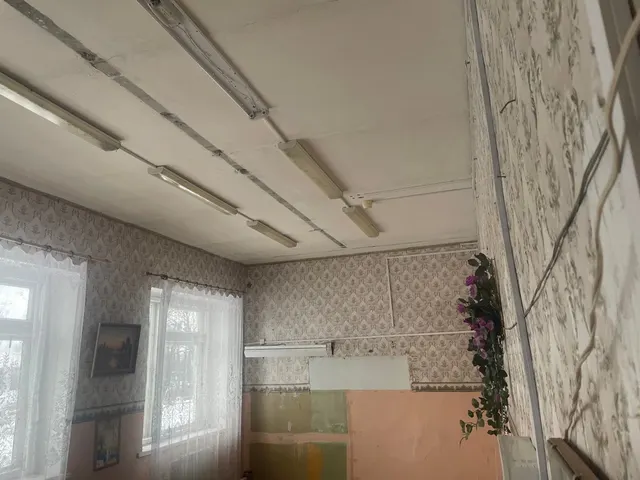 Объект 1: Здание, площадью 625,6 кв. м, назначение: нежилое, наименование: начальная общеобразовательная школа, кад.№ 48:07:0630101:18;  Объект 2: Земельный участок, площадью 6306 +/- 28 кв.м., категория земель: земли населенных пунктов, вид разрешенного использования: для размещения МОУ ООШ с. Ольховец, кад.№ 48:07:0630101:10 адрес: Липецкая обл., м. р-н Елецкий, с.п. Нижневоргольский сельсовет, д. Дерновка, ул. Школьная, зд.17