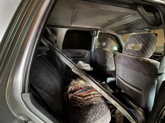 Транспортное средство Honda CR-V, 1998 года выпуска, цвет - серый, номер кузова RD15111141, государственный номер К004КЕ03. Состояние транспортного средства: после ДТП.