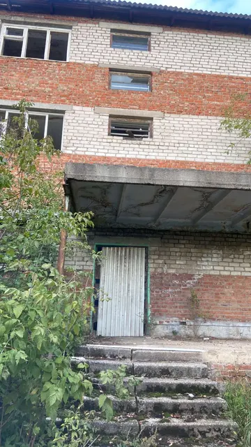 Часть здания общежития (3 этаж), площадью 222,5 кв.м, кадастровый номер 59:32:0050027:13333, по адресу: Пермский край, Пермский район, Сылвенское с/п, с.п.Сылва, ул.Геологов, д.14.