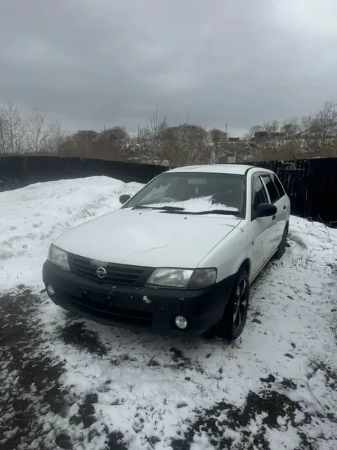 А/м   "Nissan AD",без гос.номера,номер кузова VHNY11202542.