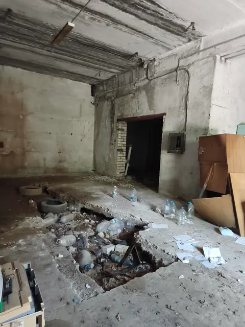 Помещение с кадастровым номером 34:26:090201:10987 площадью 151,9 кв.м реестровый номер федерального имущества П13360001652  по адресу: Волгоградская область, Светлоярский район, р.п. Светлый Яр, ул.Спортивная,1