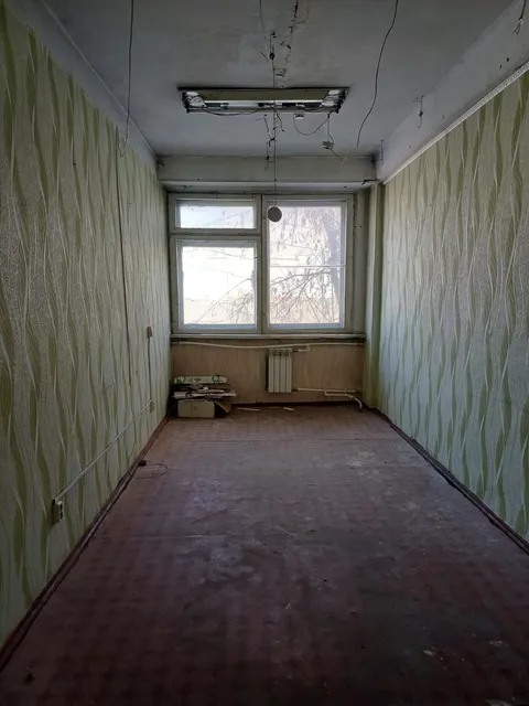 Нежилое помещение, кадастровый номер 38:31:000008:2096, площадь 16,5 кв. м., расположенное по адресу: Российская Федерация Иркутская область, городской округ город Усолье-Сибирское, город Усолье-Сибирское, улица Менделеева, здание 45, помещение 9а,