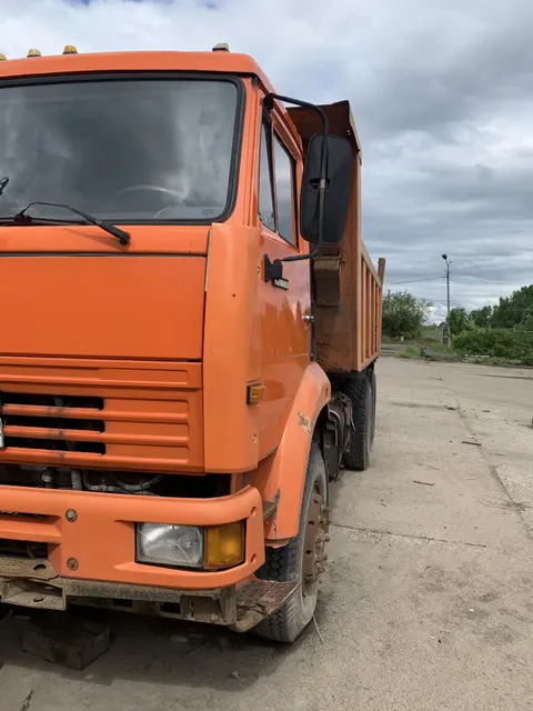 Грузовое транспортное средство Камаз 6520, 2006 года выпуска, цвет - оранжевый, VIN XTC65200061120527, государственный номер M524HK29.