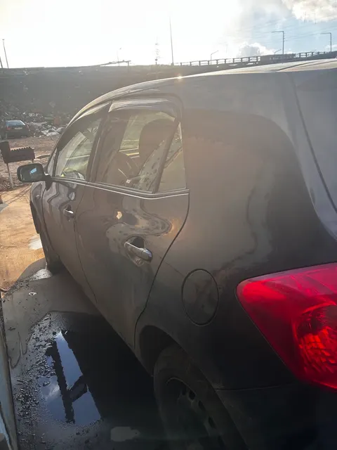Автомобиль TOYOTA  AURIS, г/н У993ВВ124, 2008г.в., VIN SB1KM56EX0E001113, комплектность и состояние  не проверялась данное  имущество обращено в доход государства. Находится в г. Норильск