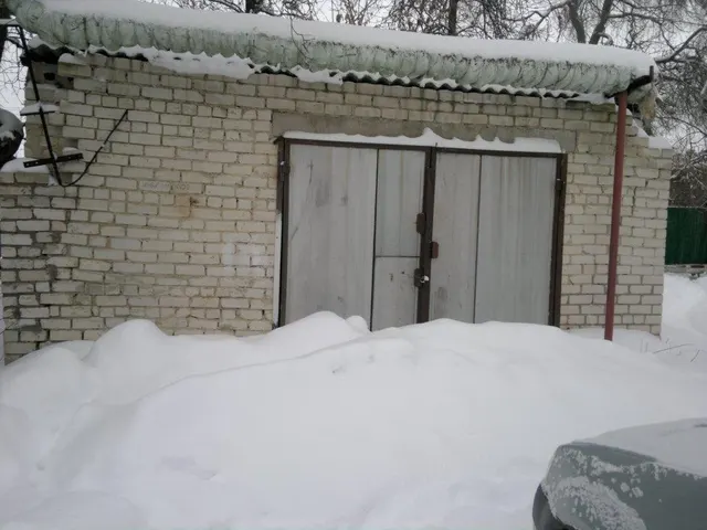 земельный участок общей площадью 59 кв.м, РНФИ П11160024270, с кадастровым номером 73:03:050108:511 по адресу: Россия, Ульяновская область, р-н Вешкаймский, р.п. Вешкайма, ул. Комсомольская, д. 14, с расположенным на нем объектом недвижимого имущества: здание гаража общей площадью 33,4 кв.м, РНФИ П12730000066, с кадастровым номером 73:03:050108:116 по адресу: Ульяновская область, р-н Вешкаймский, р.п. Вешкайма, ул. Комсомольская, д. 14