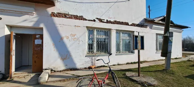 ЛОТ № 1. Нежилое помещение № 33 площадью 15,1 кв.м.