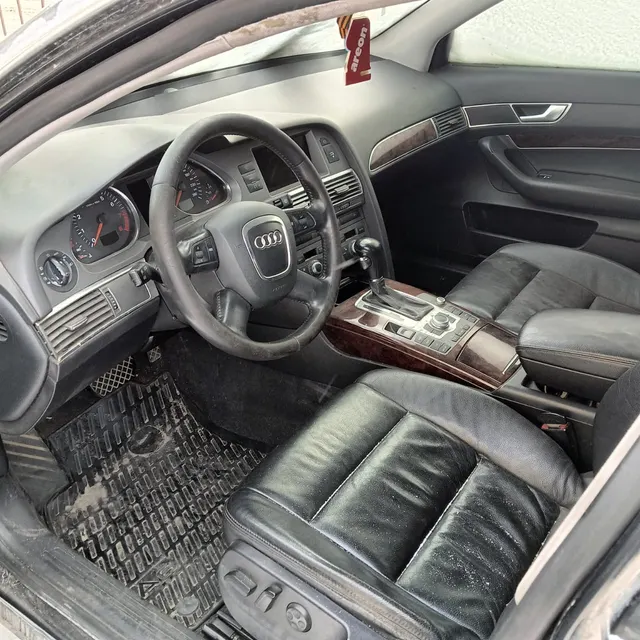 Автомобиль легковой AUDI А6, идентификационный номер (VIN) WAUZZZ4F56N190905, ПТС N 77 ТН 821424